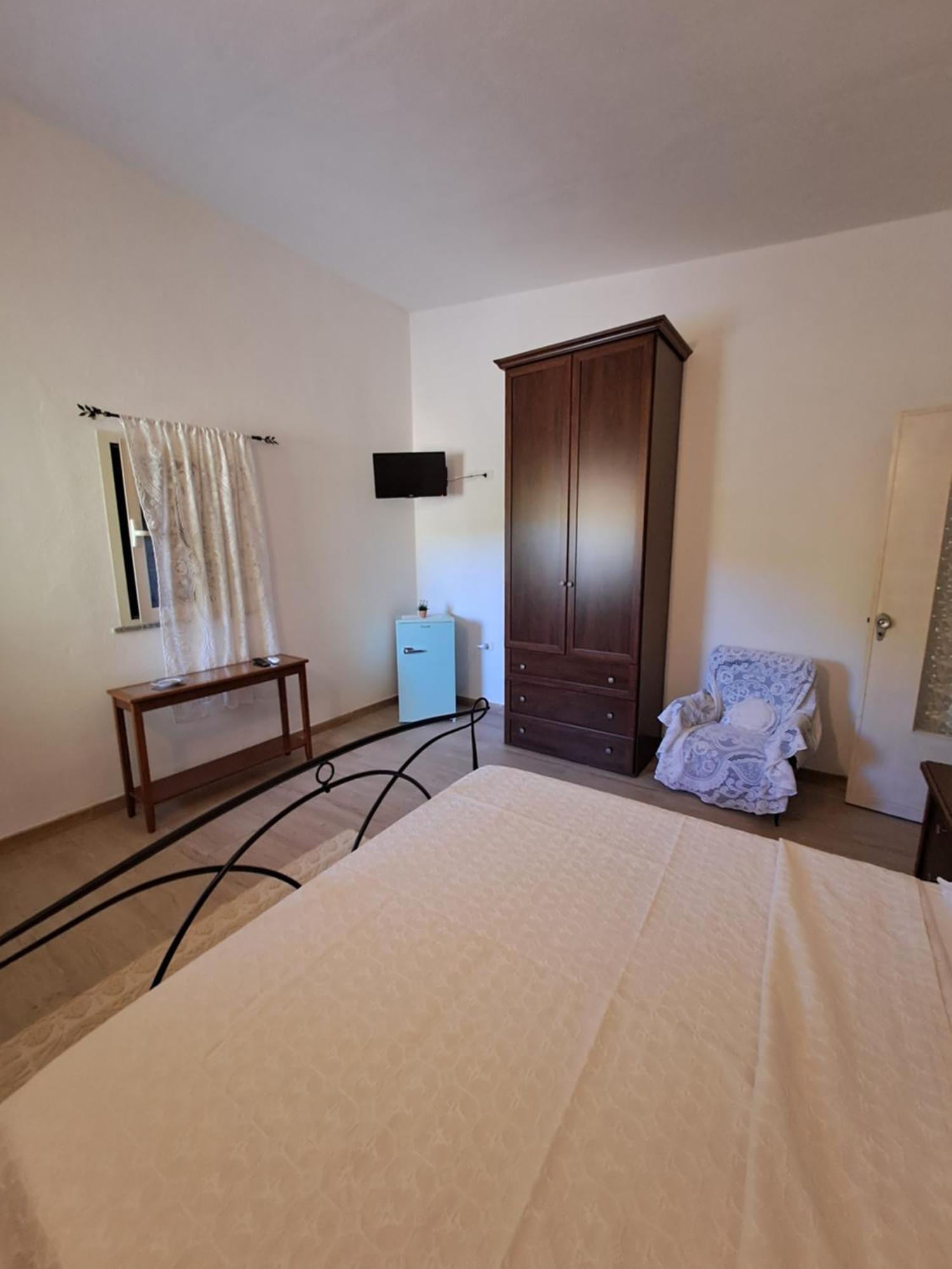 B&B Li Salcuneddi Aglientu Exteriér fotografie